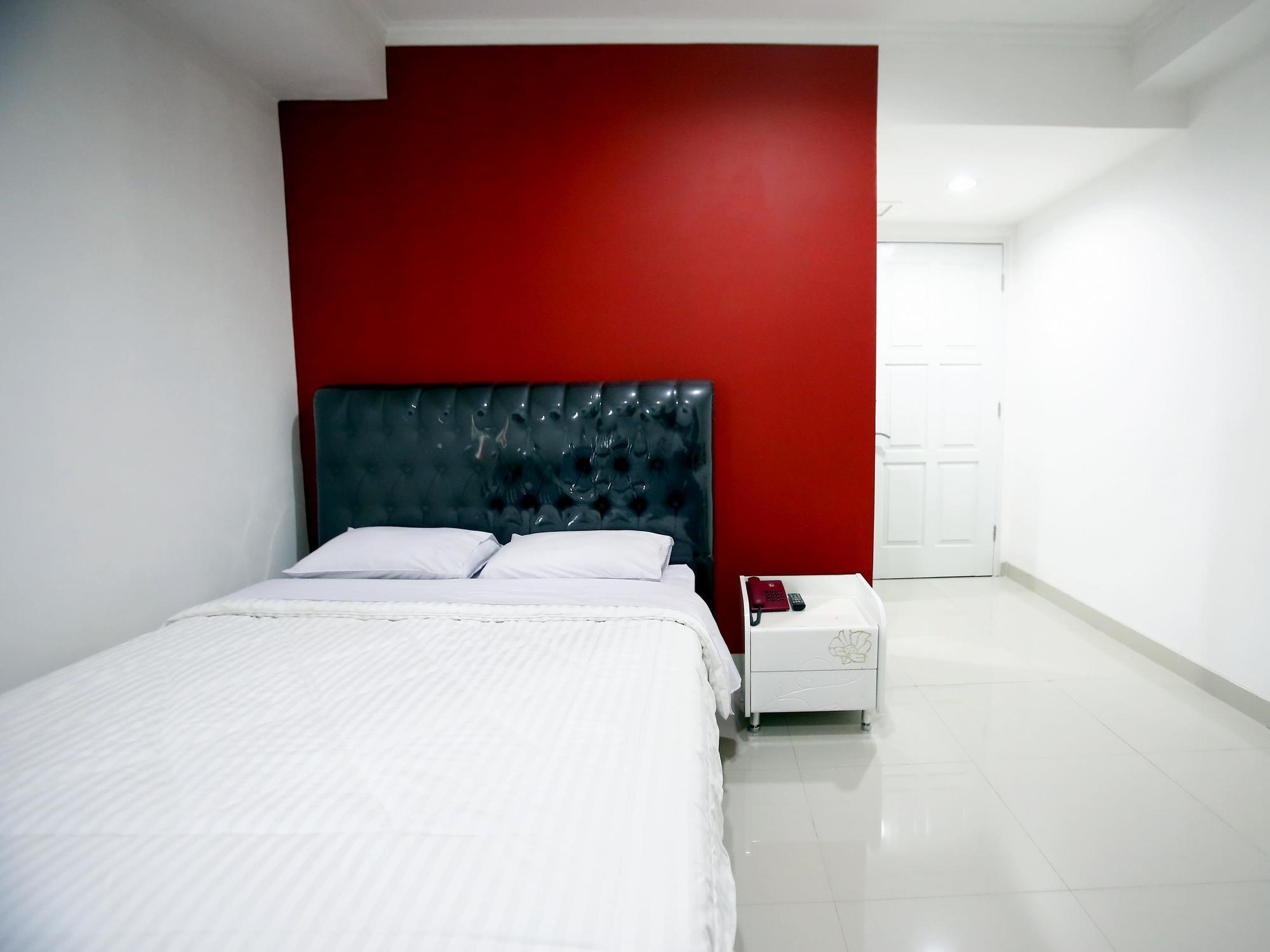 Reddoorz Plus @ Guntur Raya Setiabudi Jakarta Extérieur photo