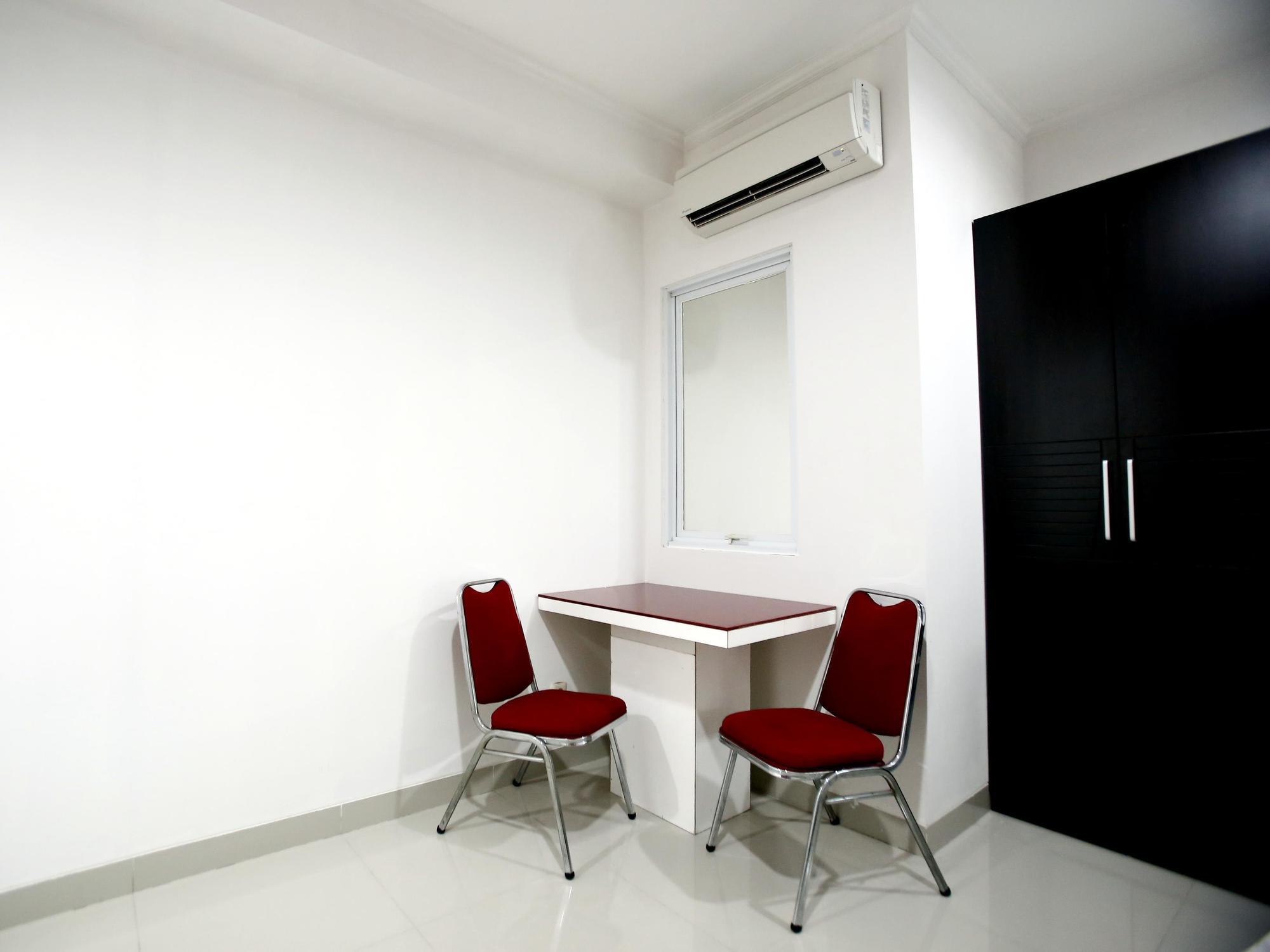 Reddoorz Plus @ Guntur Raya Setiabudi Jakarta Extérieur photo